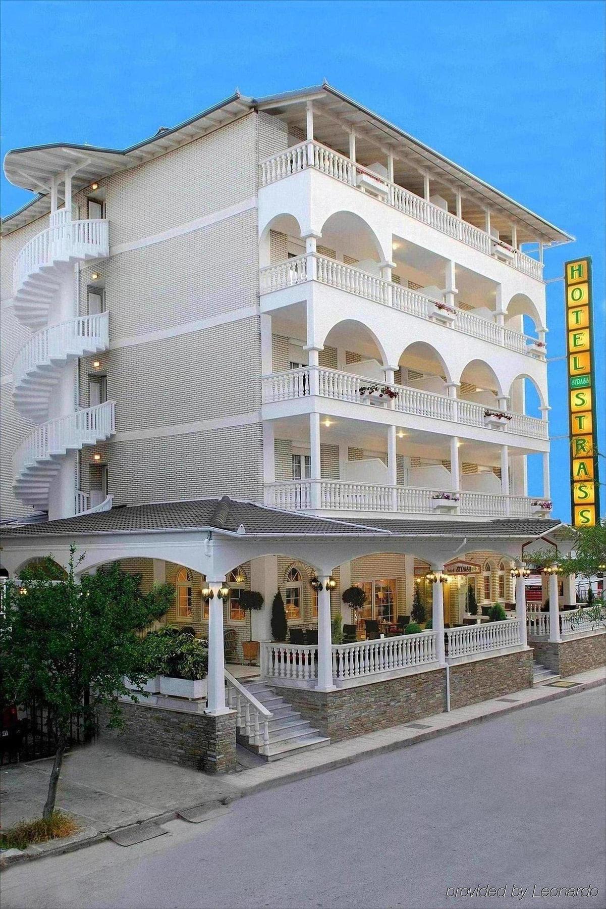 Hotel Strass Paralía Exterior foto