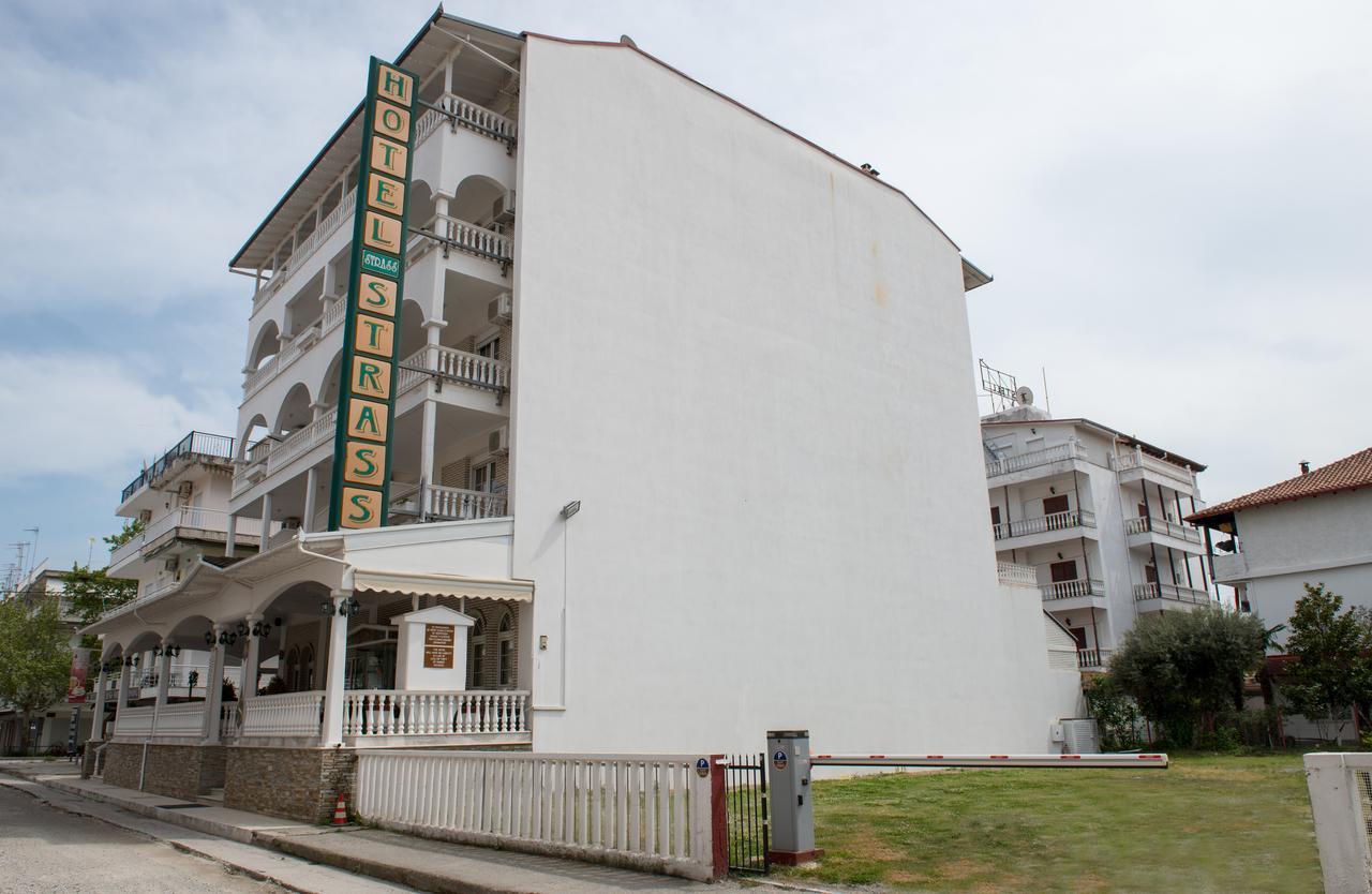 Hotel Strass Paralía Exterior foto
